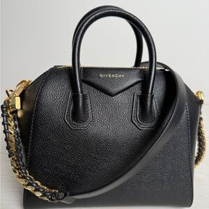 Givenchy Mini Antigona bag in grained Black Leather